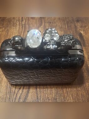 Kate Landry Black Crocodile Evening Clutch Purse Gold Skull Knuckle Handle RARE